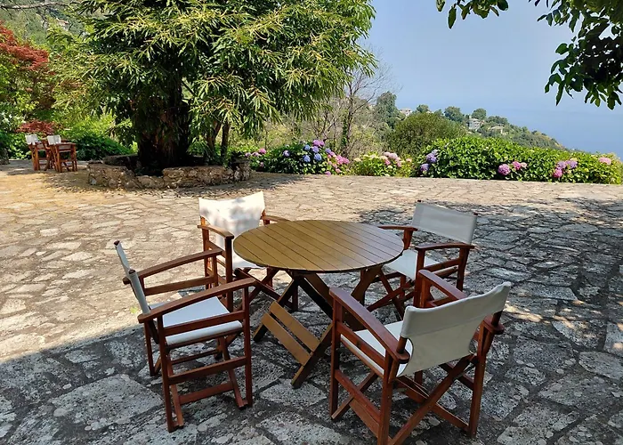 White Stone House With Great Sea View וילה טסגרדה